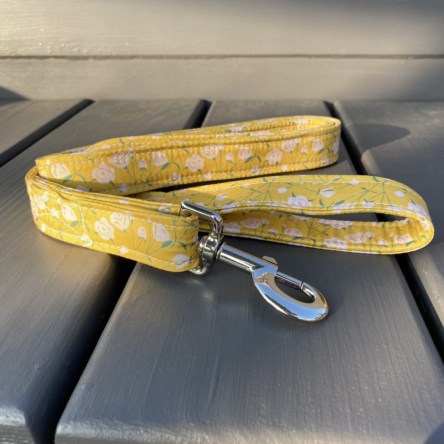 Antique Bouquet Leash