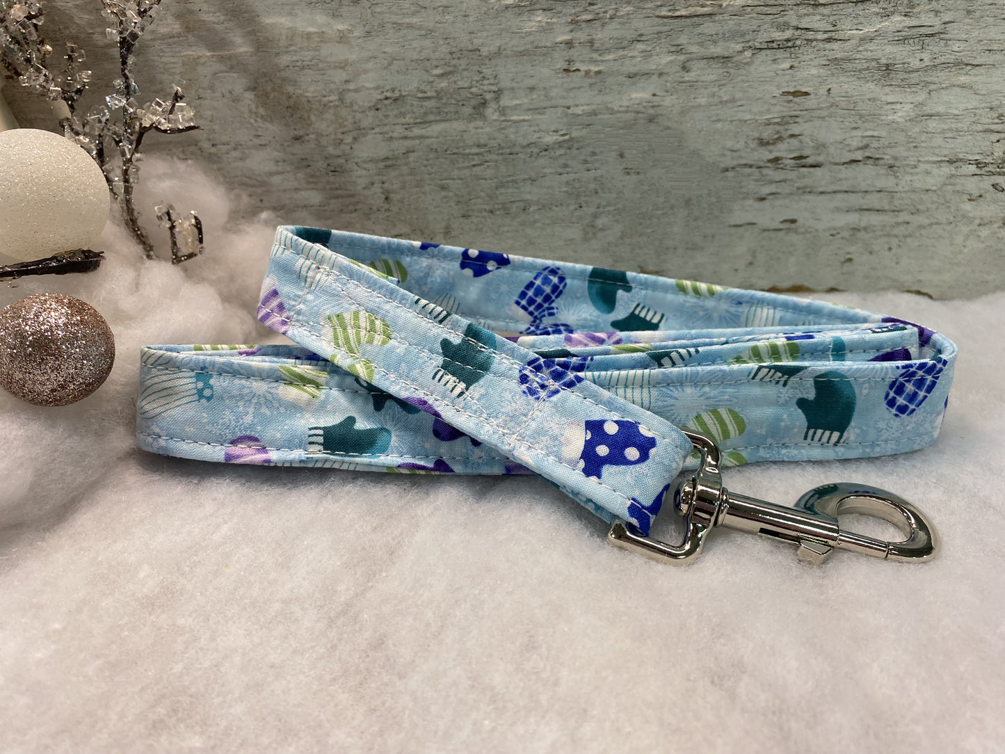 Snow Day Leash