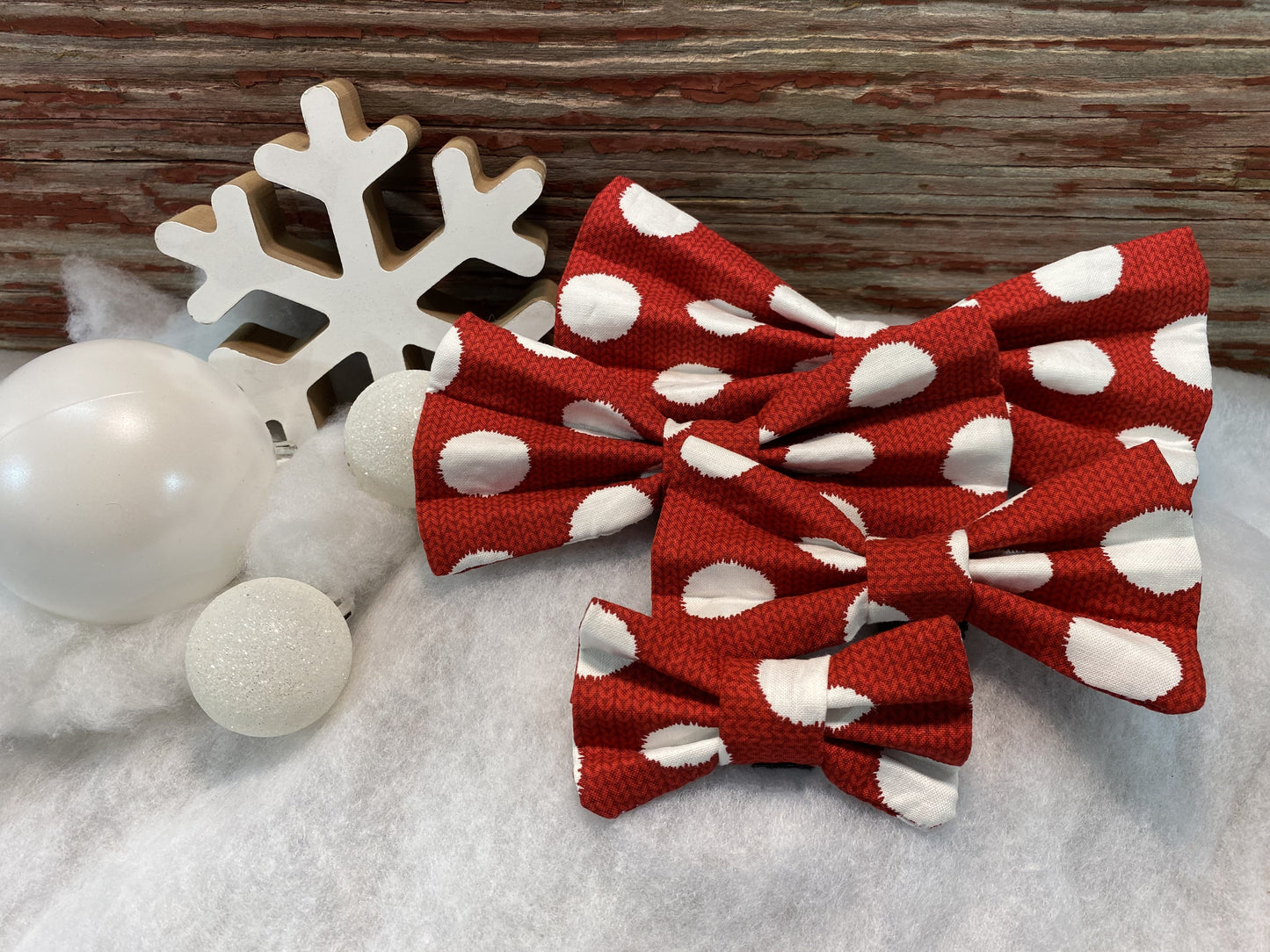 Snowballs Interchangeable Bow Tie