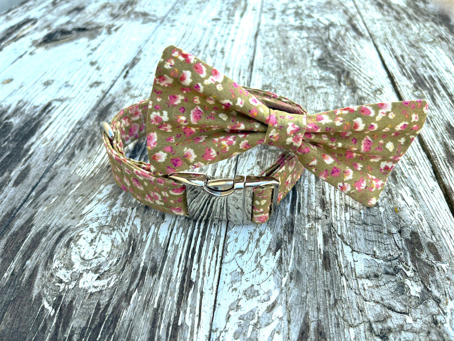 Petals Dog Collar