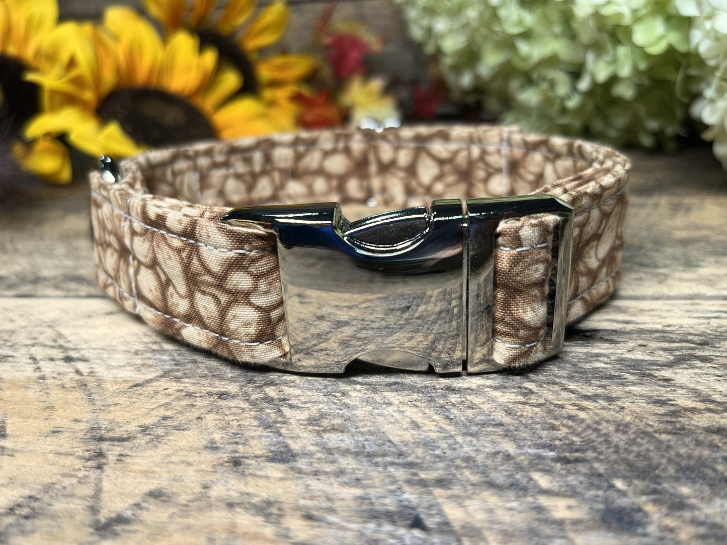 Latte Blooms Dog Collar